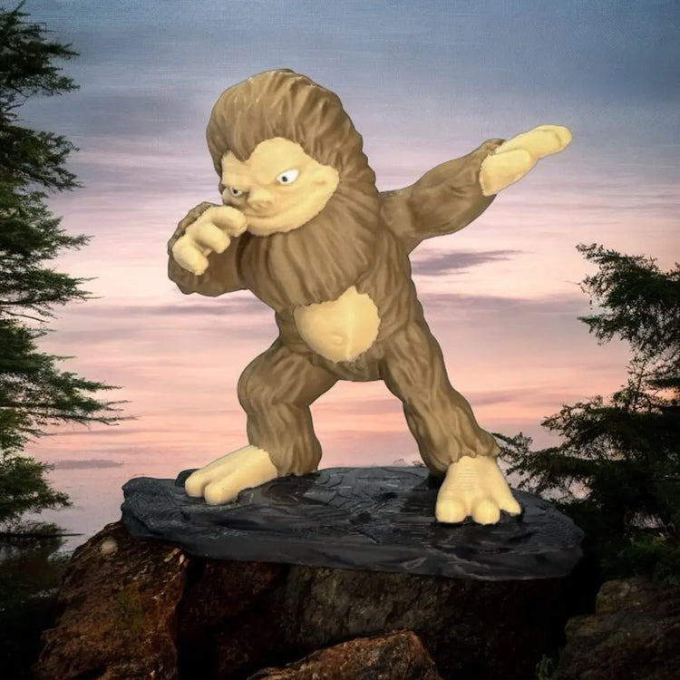 Dabbin’ Bigfoot - DeskMate FirstWarrior